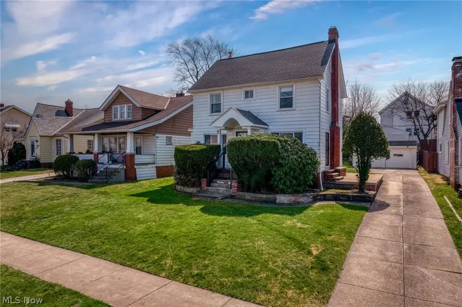 10506 Park Heights Avenue, Garfield Heights, OH 44125 - #3