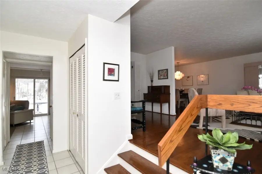 5387 Blue Bell Drive, Lyndhurst, OH 44124 - Image #3