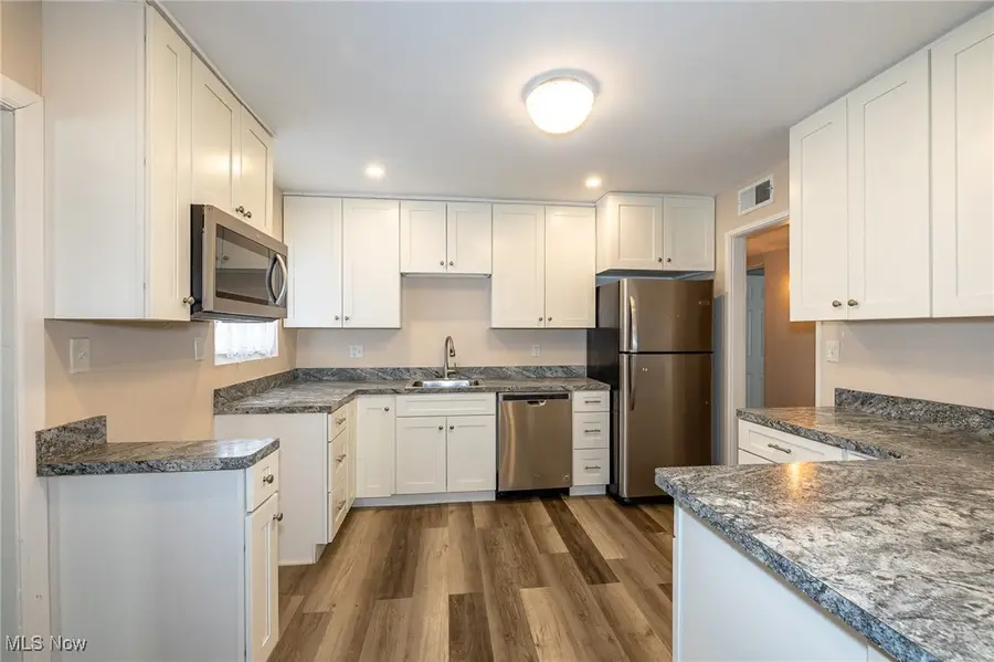 670 Hemlock Drive, Euclid, OH 44132 - Image #3