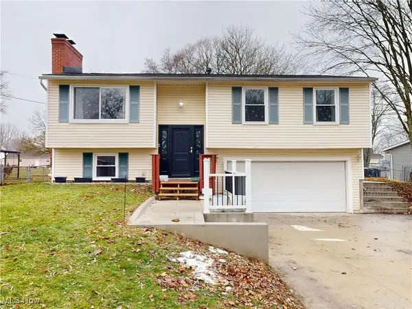 1545 Whitehall Drive, Mogadore, OH 44260