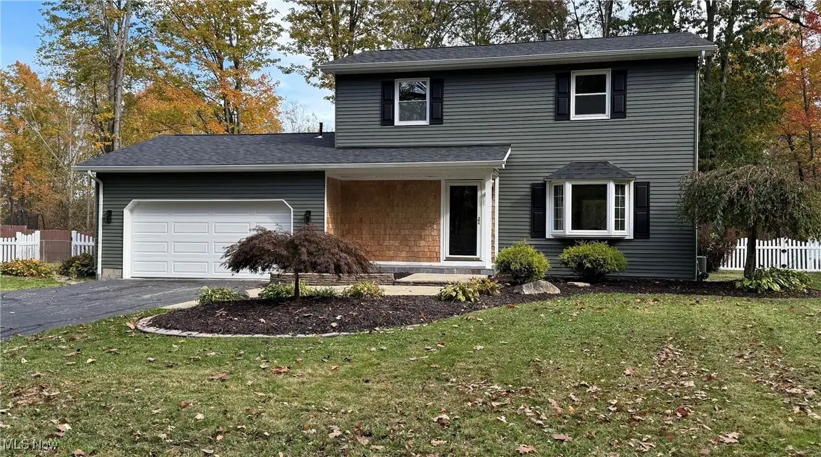 336 S Colonial Drive, Cortland, OH 44410 - Image #1