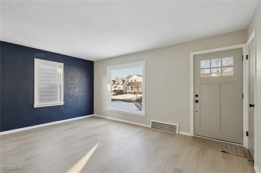 21316 Watson Road, Maple Heights, OH 44137 - Image #2