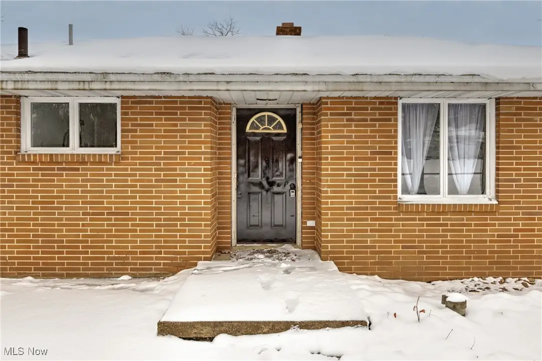 1850 Oriel Rogers Road, Girard, OH 44420 - Image #1