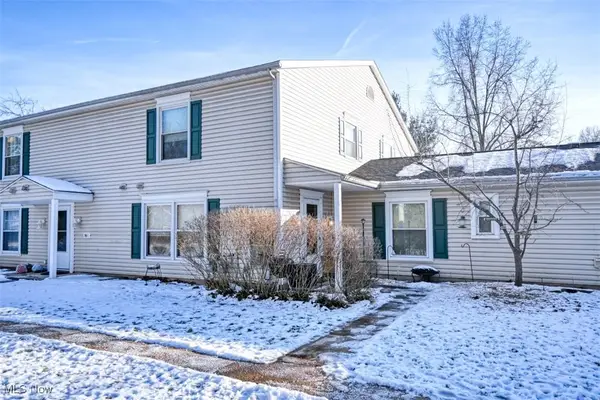 285 Ivy Hill Lane #B-18, Medina, OH 44256