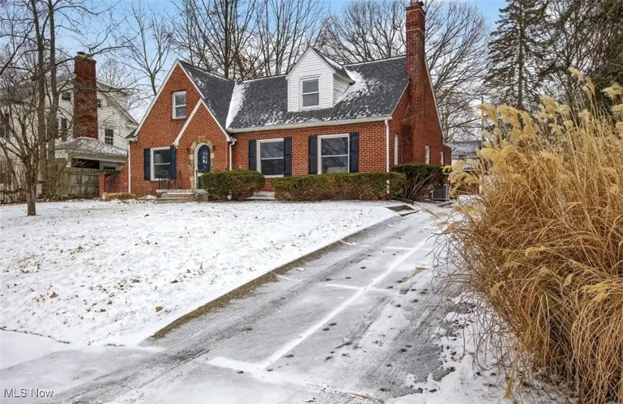 627 Greenwood Avenue, Akron, OH 44320 - Image #2