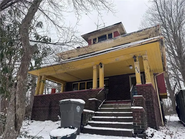 2104 Elm Street, Youngstown, OH 44505