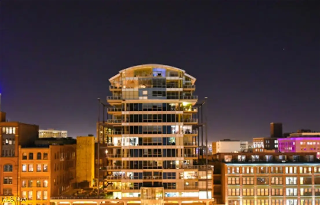 701 W Lakeside Avenue #501, Cleveland, OH 44113 - Image #1