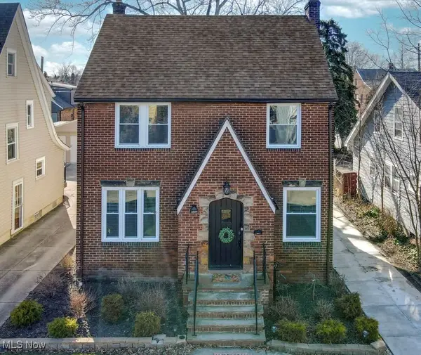 3558 Raymont Boulevard, University Heights, OH 44118