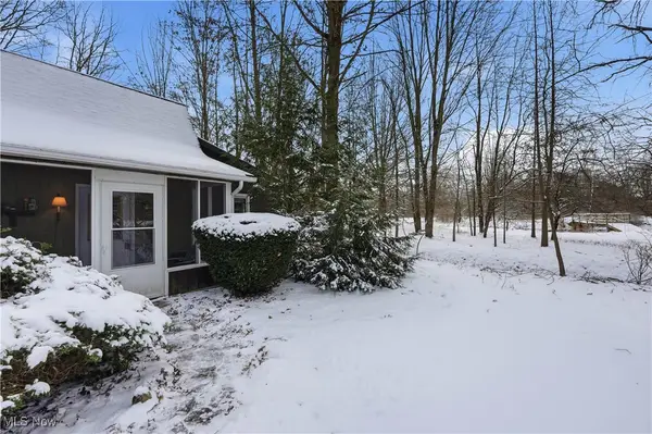 10765 Elton Sw Street, Navarre, OH 44662