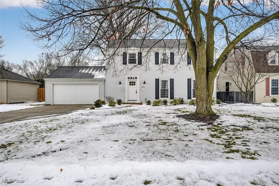 23643 Stoneybrook Drive, North Olmsted, OH 44070 - Image #3
