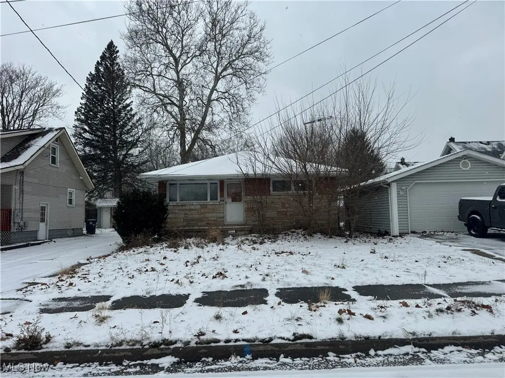 532 Lamont Street, Akron, OH 44305 - Image #1