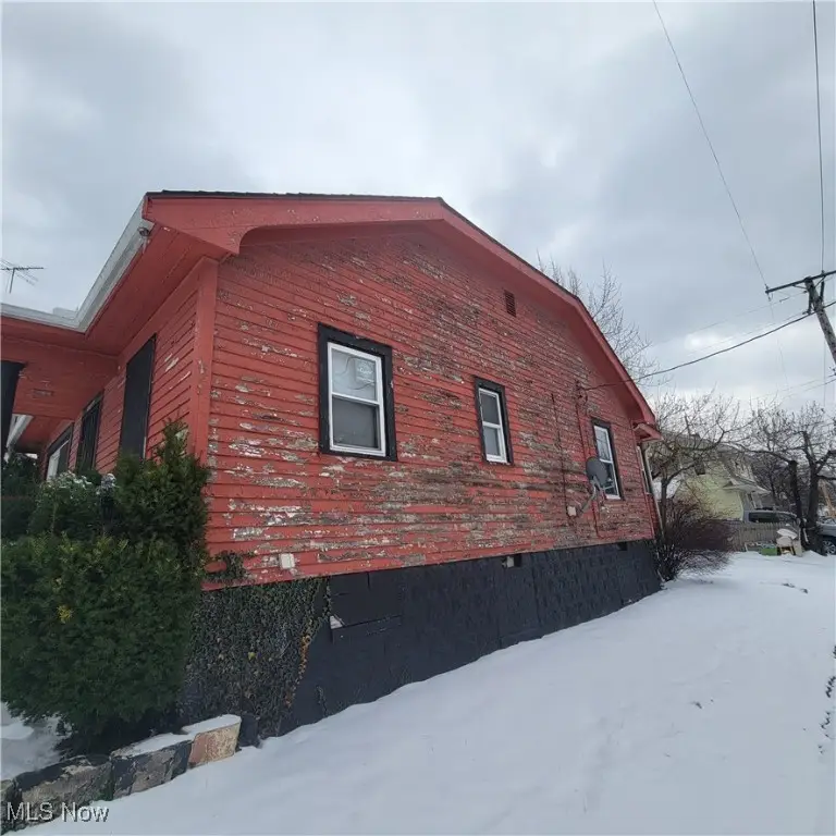 11102 Lardet Avenue, Cleveland, OH 44104 - Image #3