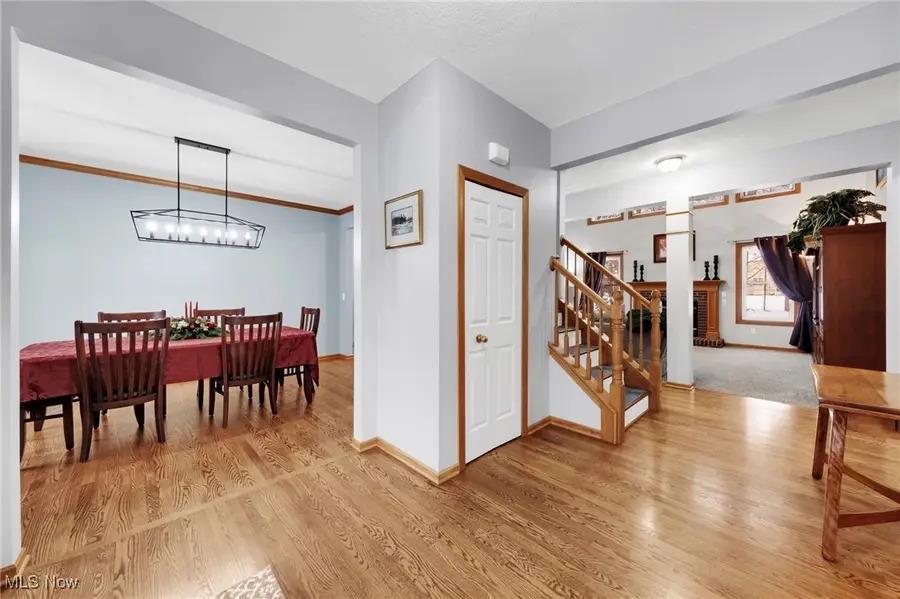 27028 Waterside Drive, Olmsted Falls, OH 44138 - Image #3