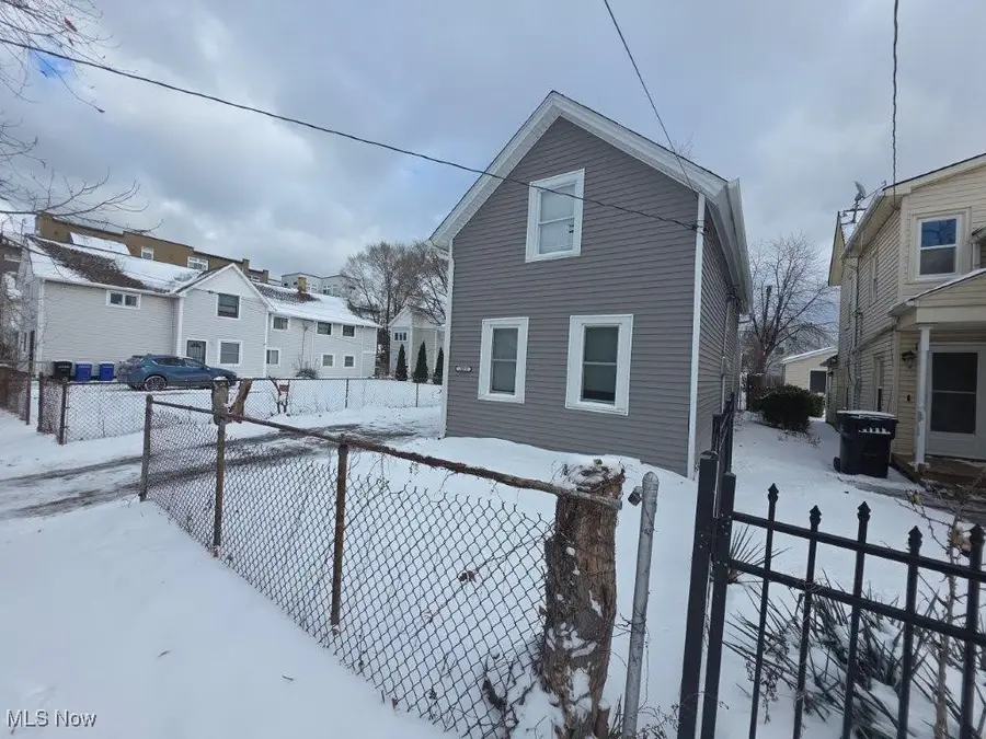 2059 W 42nd Street, Cleveland, OH 44113 - Image #2