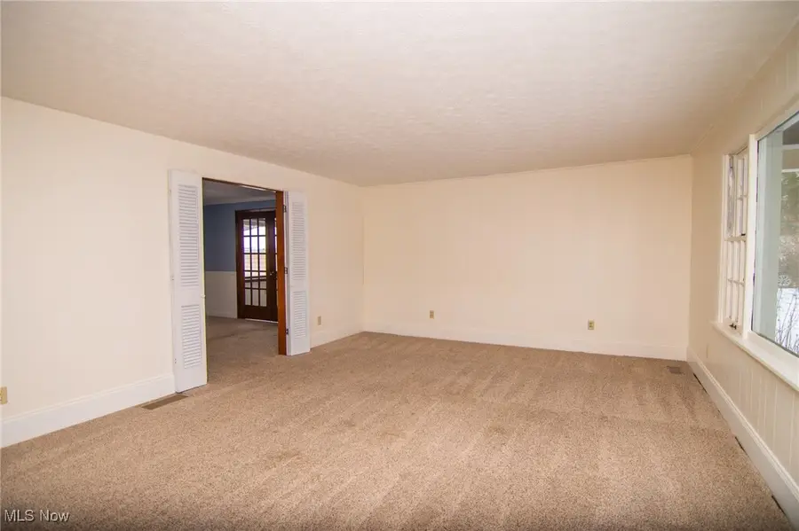 67061 Mills Road, Saint Clairsville, OH 43950 - Image #2