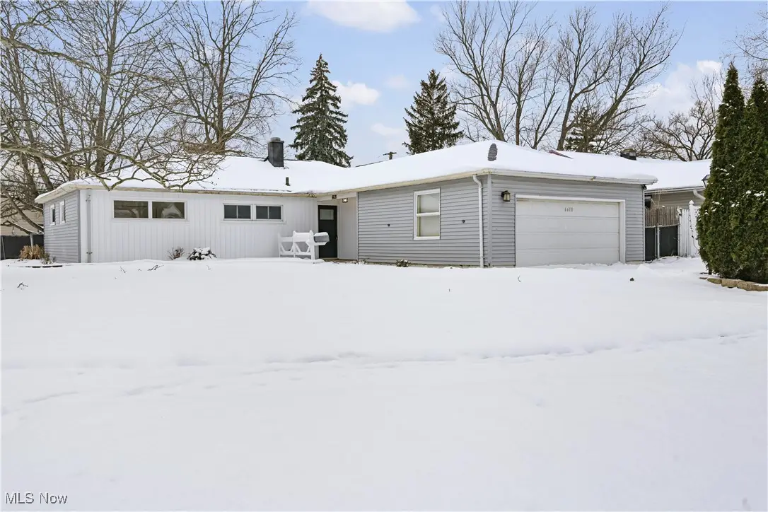 6618 Newbury Lane, Parma Heights, OH 44130 - Image #1