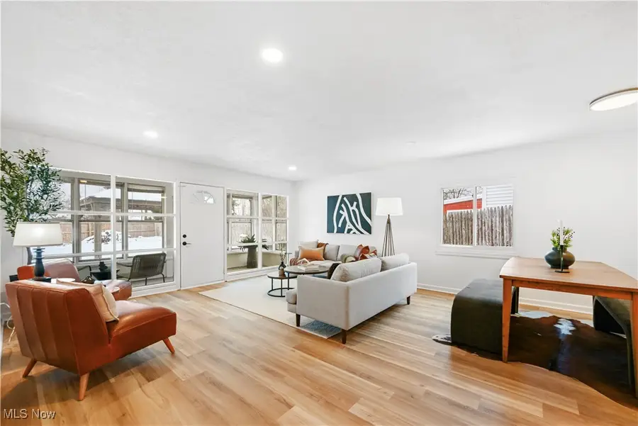 6618 Newbury Lane, Parma Heights, OH 44130 - Image #3