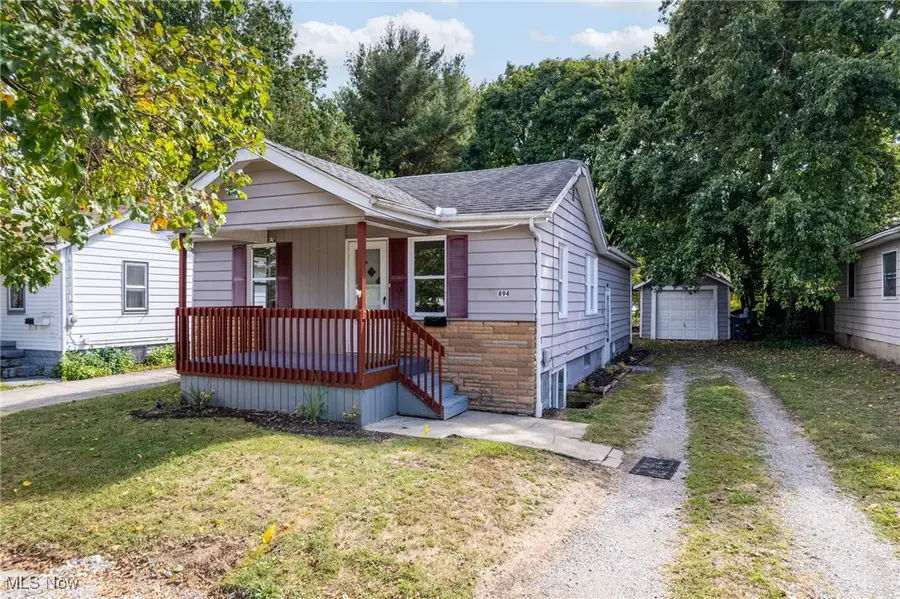 894 Sutherland Avenue, Akron, OH 44314 - #3