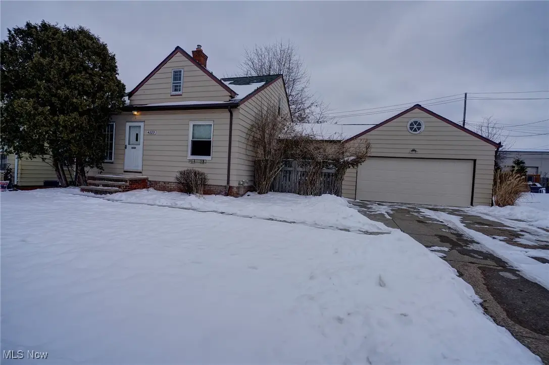 4223 Brookway Avenue, Brooklyn, OH 44144 - Image #1