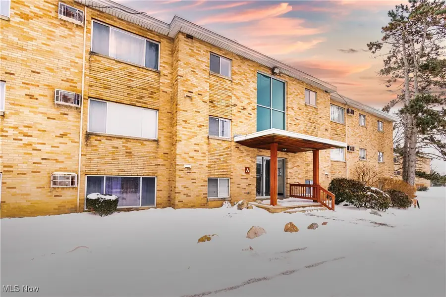 5200 Royalton Road #11-A, North Royalton, OH 44133 - Image #2