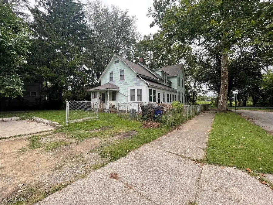 6701 Hope Avenue, Cleveland, OH 44102 - Image #2