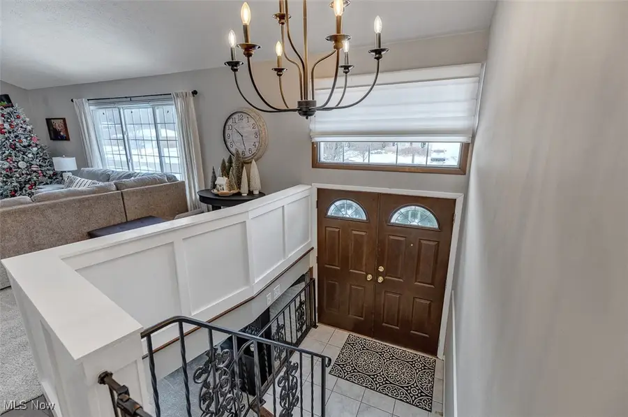 14820 Indian Creek Drive, Middleburg Heights, OH 44130 - Image #2