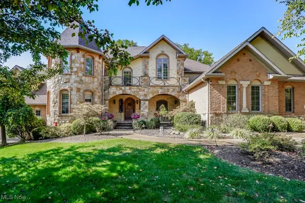 2942 Torrey Pines Nw Circle, Canton, OH 44708