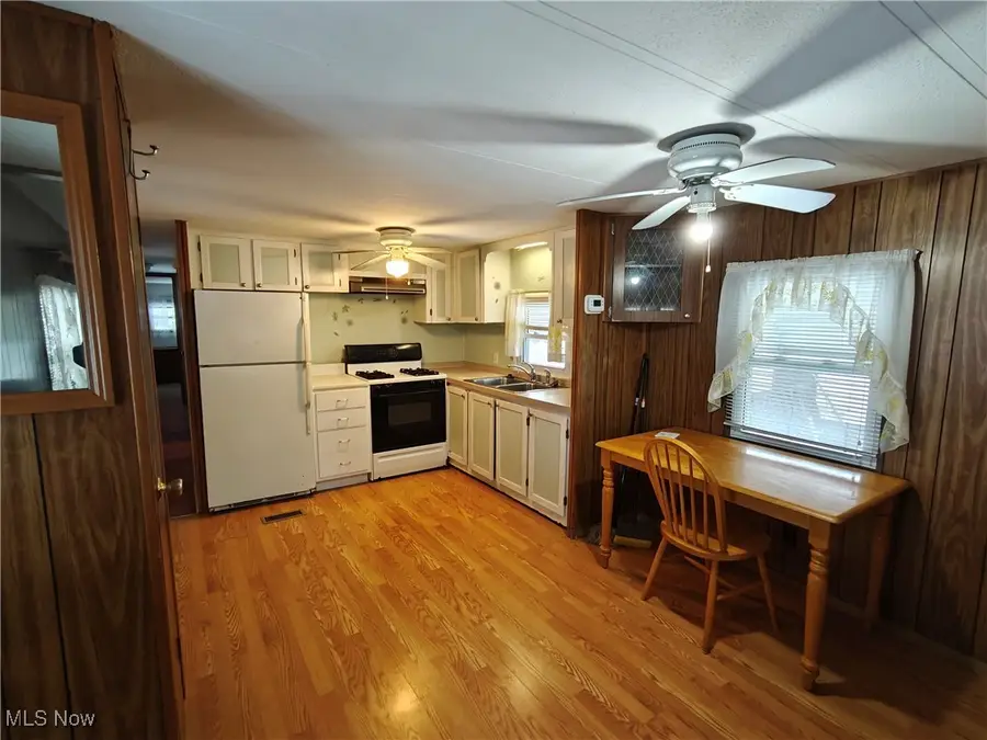 8223 Russell Lane, Cleveland, OH 44144 - Image #2