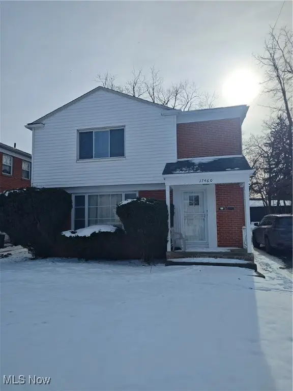 17460 Chagrin Boulevard, Shaker Heights, OH 44120