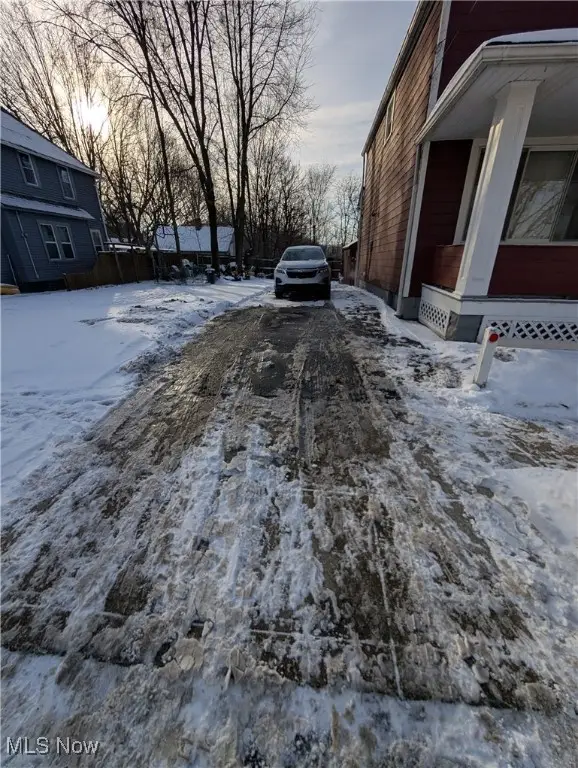 2325 Selzer Avenue, Cleveland, OH 44109 - Image #2