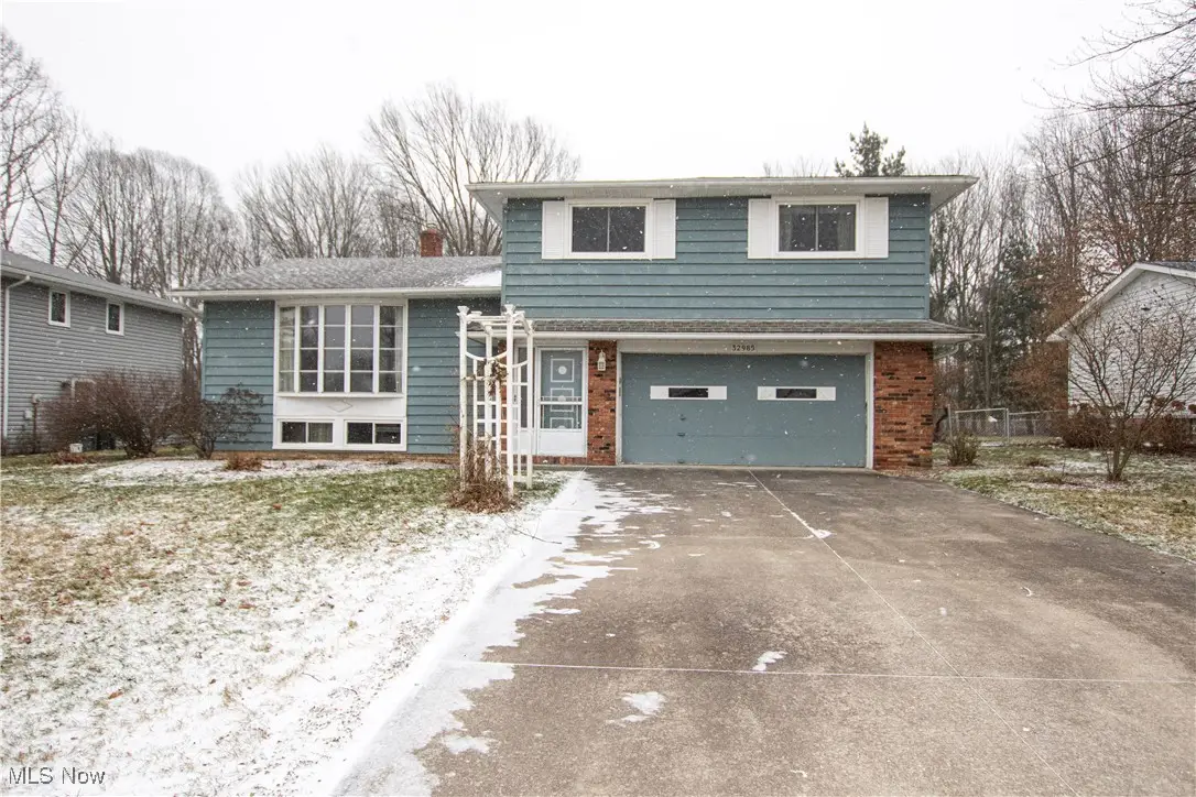 32985 Charmwood Oval, Solon, OH 44139 - Image #1