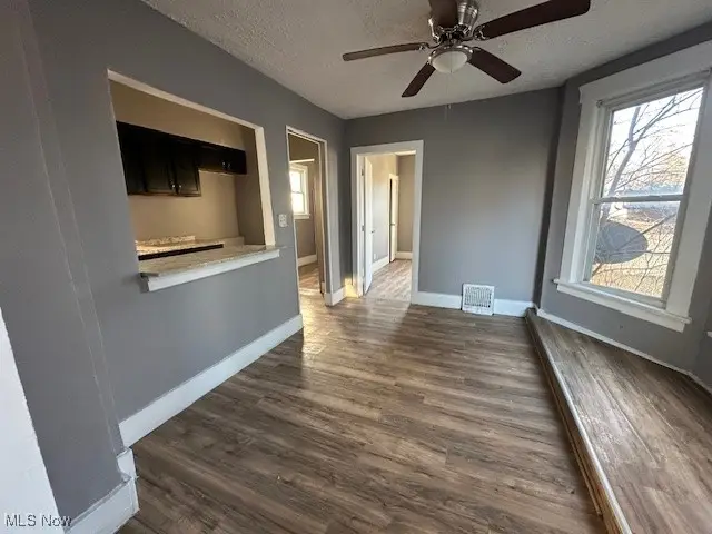 348 11th Avenue, Elyria, OH 44035 - #3