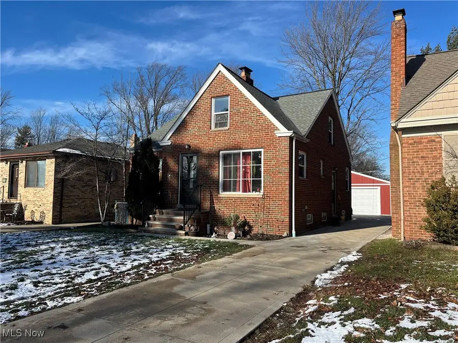 20654 Belvidere Avenue, Fairview Park, OH 44126 - #3