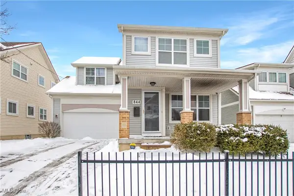 844 Royal Road, Cleveland, OH 44110