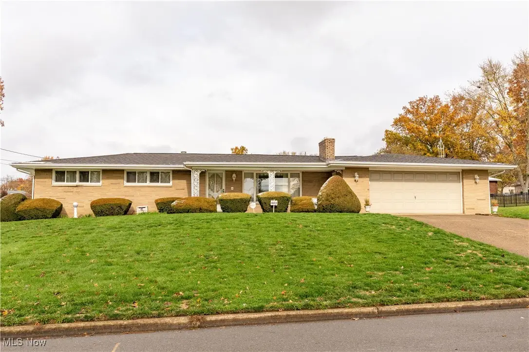 602 Sheri Ne Avenue, Massillon, OH 44646 - Image #1