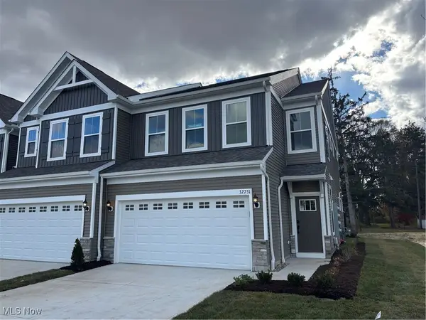 32731 Sandridge Run, Avon Lake, OH 44012