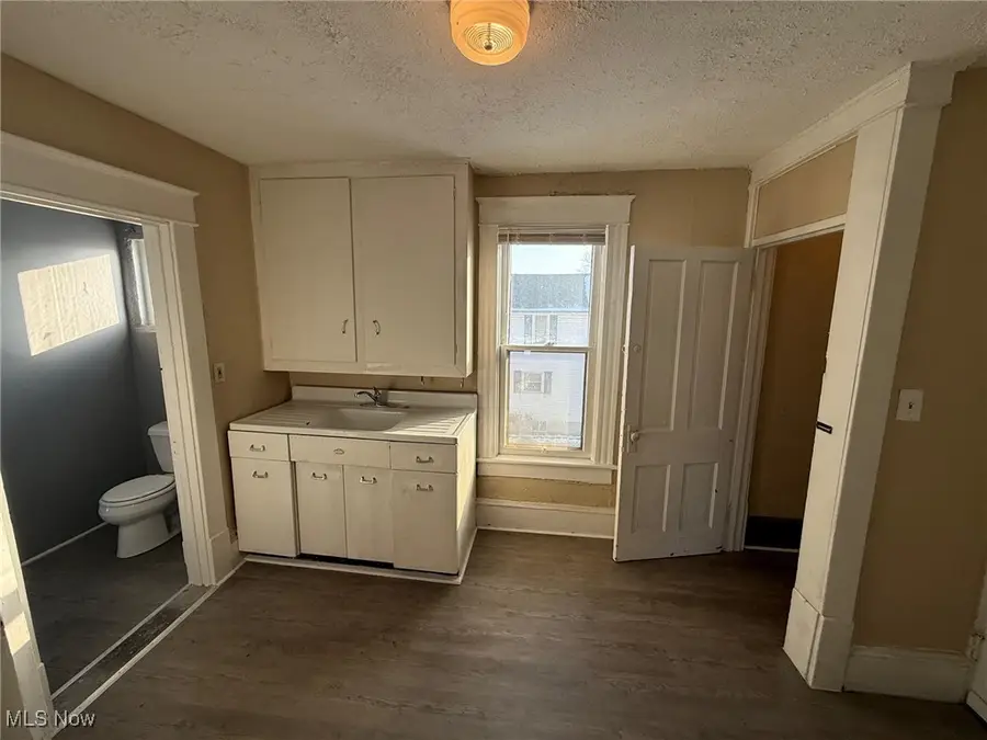 158 16th Nw Street, Barberton, OH 44203 - Image #2