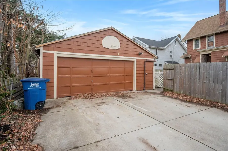 2105 Carabel Avenue, Lakewood, OH 44107 - Image #3