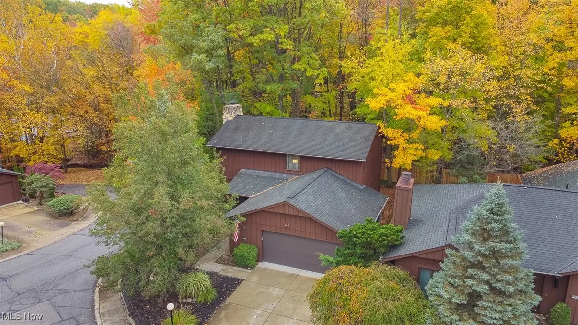 17813 Suncliff Place, Strongsville, OH 44136 - Image #1