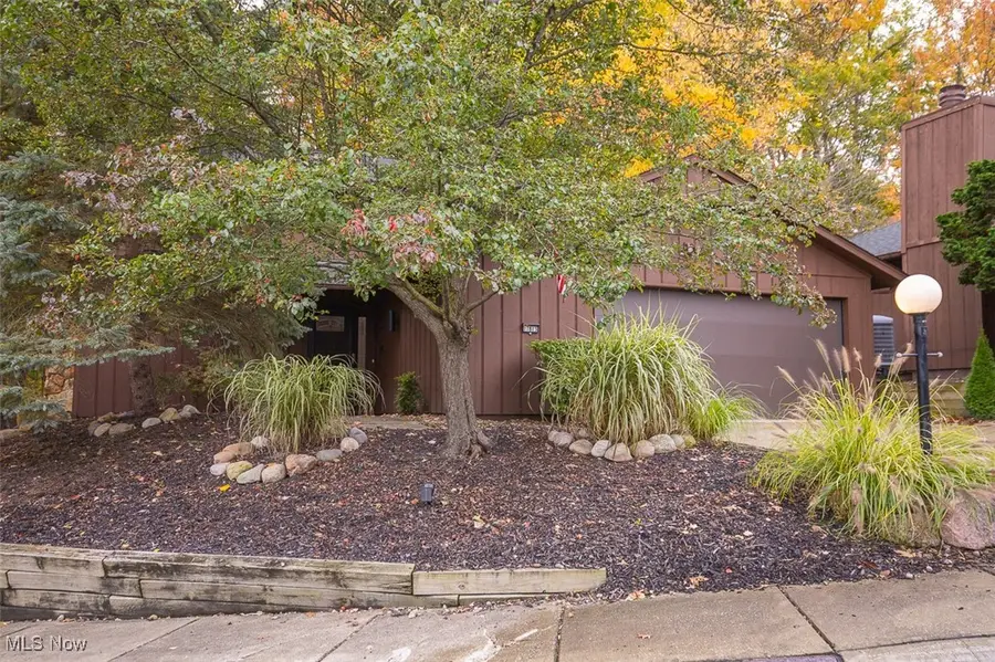 17813 Suncliff Place, Strongsville, OH 44136 - Image #3