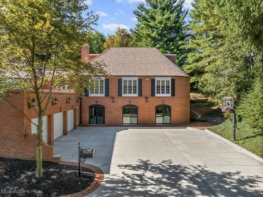 2543 Dunkeith Nw Drive, Canton, OH 44708 - Image #2