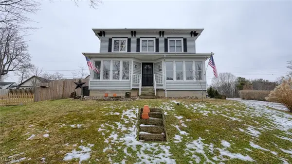 160 N Liberty Street, New Concord, OH 43762