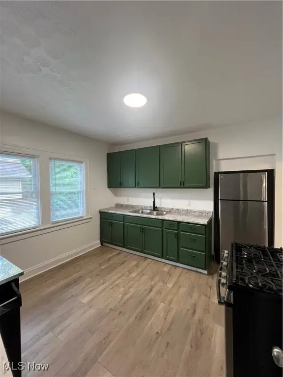 892 Delia Avenue, Akron, OH 44320 - Image #2