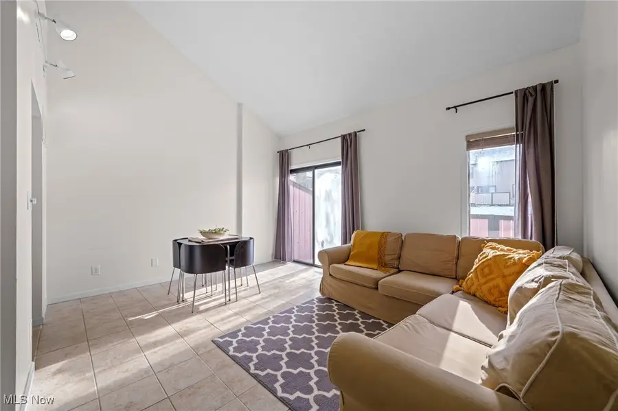 616 James Avenue, Cuyahoga Falls, OH 44221 - Image #3