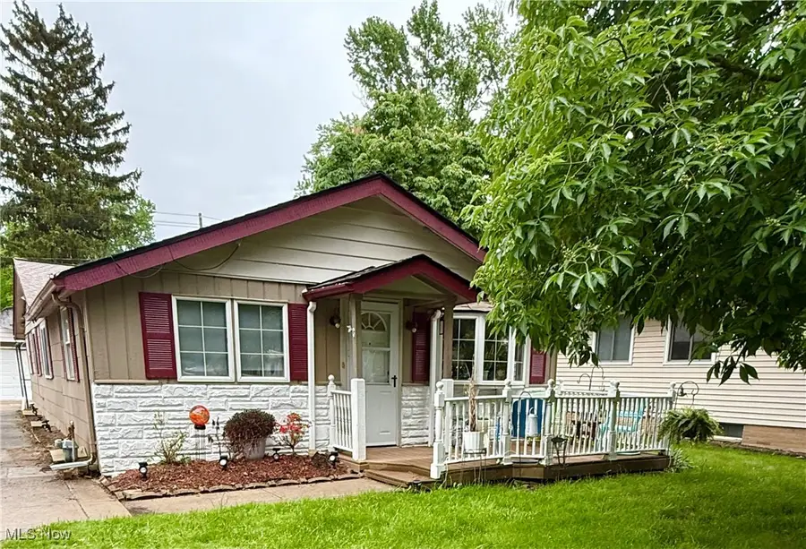 5435 Whitehaven Avenue, North Olmsted, OH 44070 - Image #2