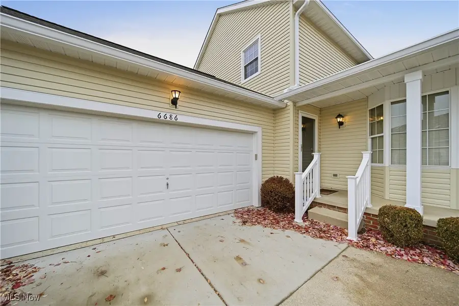 6686 Hogan Nw Way, Canton, OH 44718 - Image #2