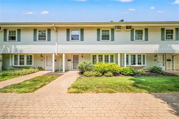 15 Meadowlawn Drive #6, Mentor, OH 44060