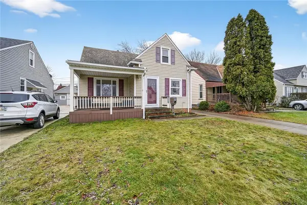 8219 Renwood Drive, Parma, OH 44129