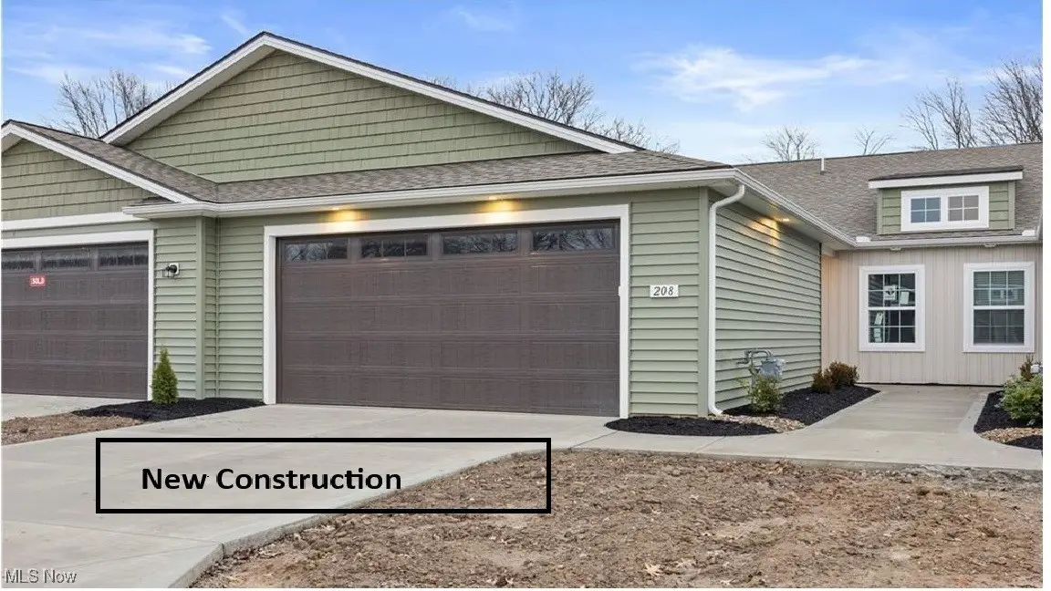 208 Alexander Drive, Elyria, OH 44035 - Image #1