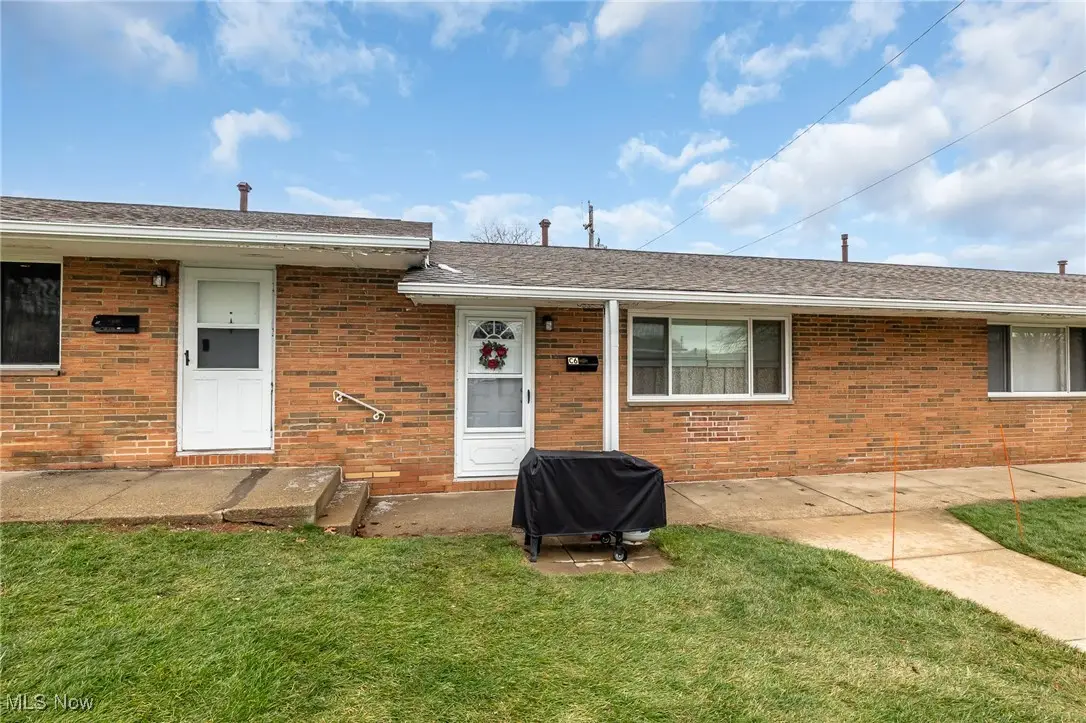 21896 River Oaks Drive, Rocky River, OH 44116 - Image #1